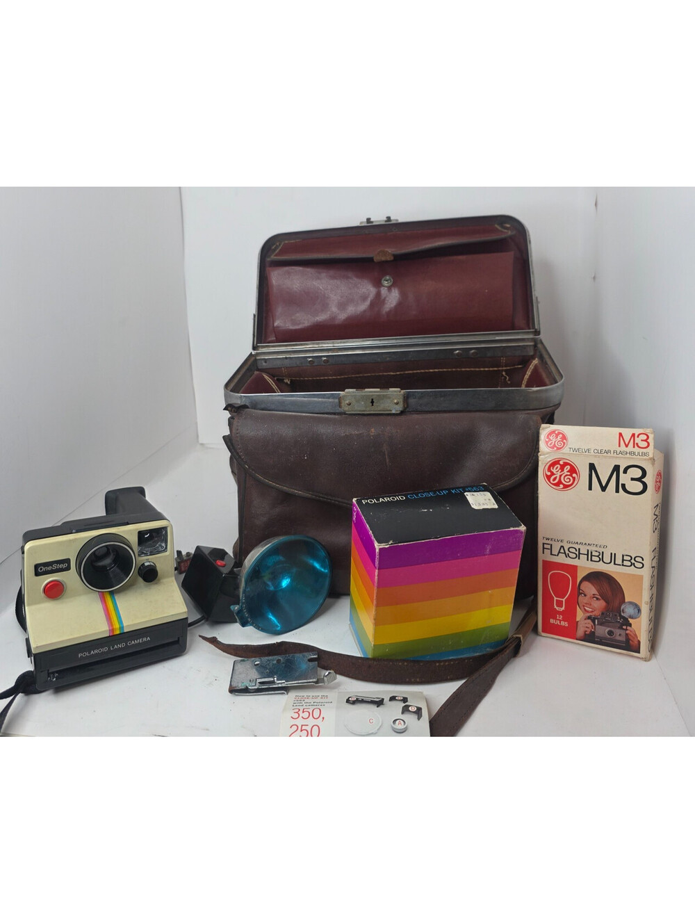 Retro Polaroid One Step SX-70 Camera Bundle w/ Leather Case Flash Accessories